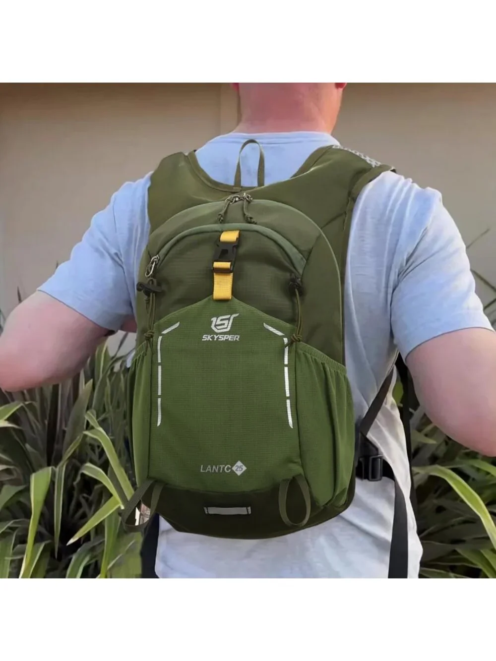 Lightweight 25L Hiking Backpack | Water-Resistant Travel Daypack for Outdoor